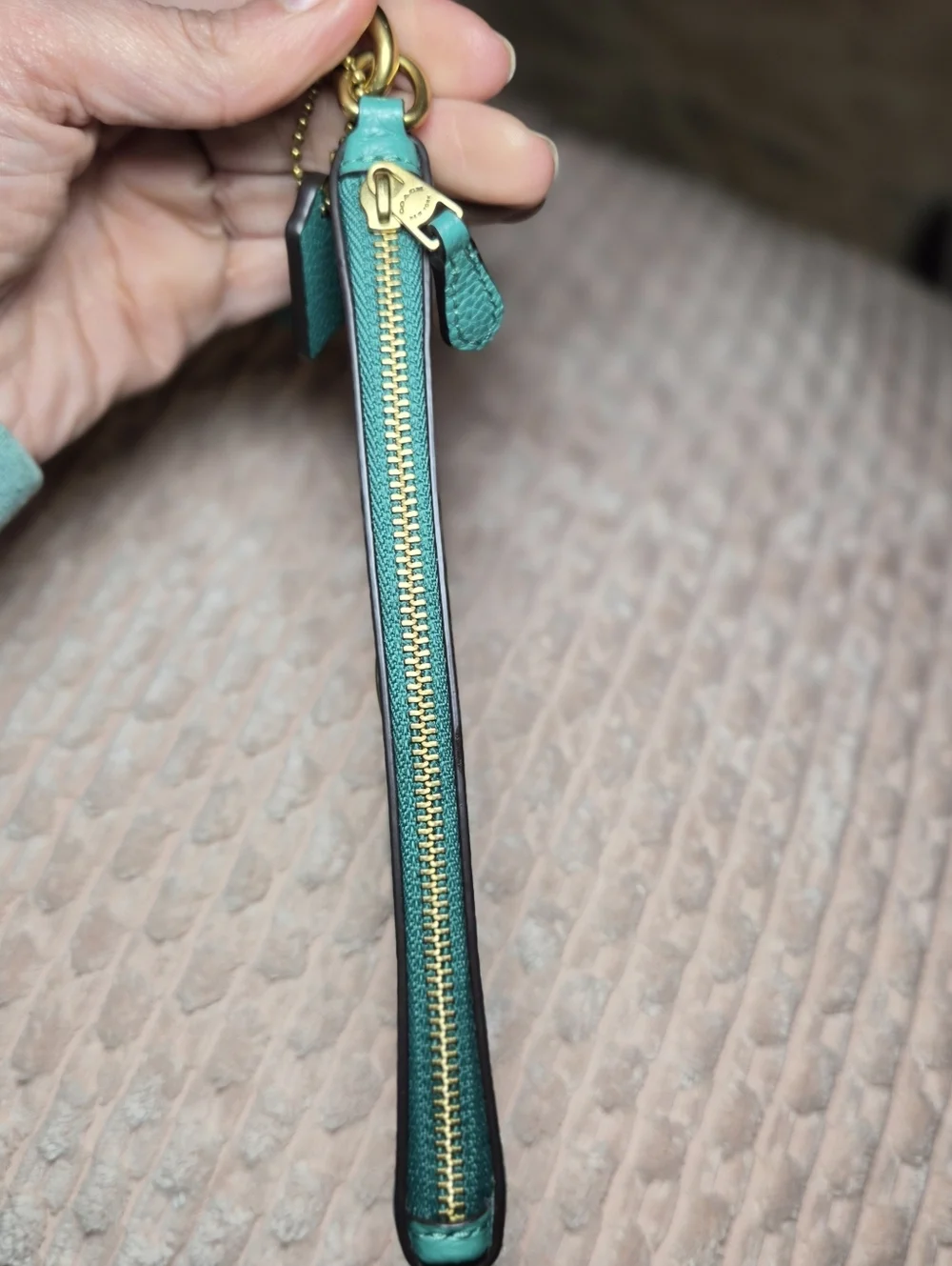 COACH Polished Pebble Leather Small Wristlet - Teal / Green